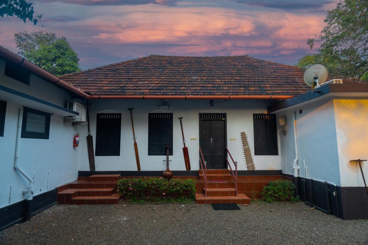 Babira Brookside Heritage Resort Kumarakom Extérieur photo