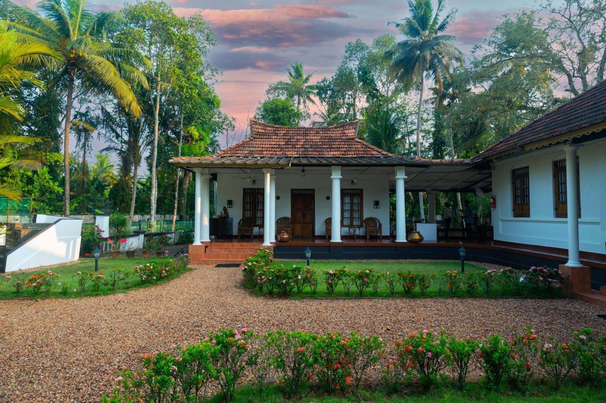 Babira Brookside Heritage Resort Kumarakom Extérieur photo