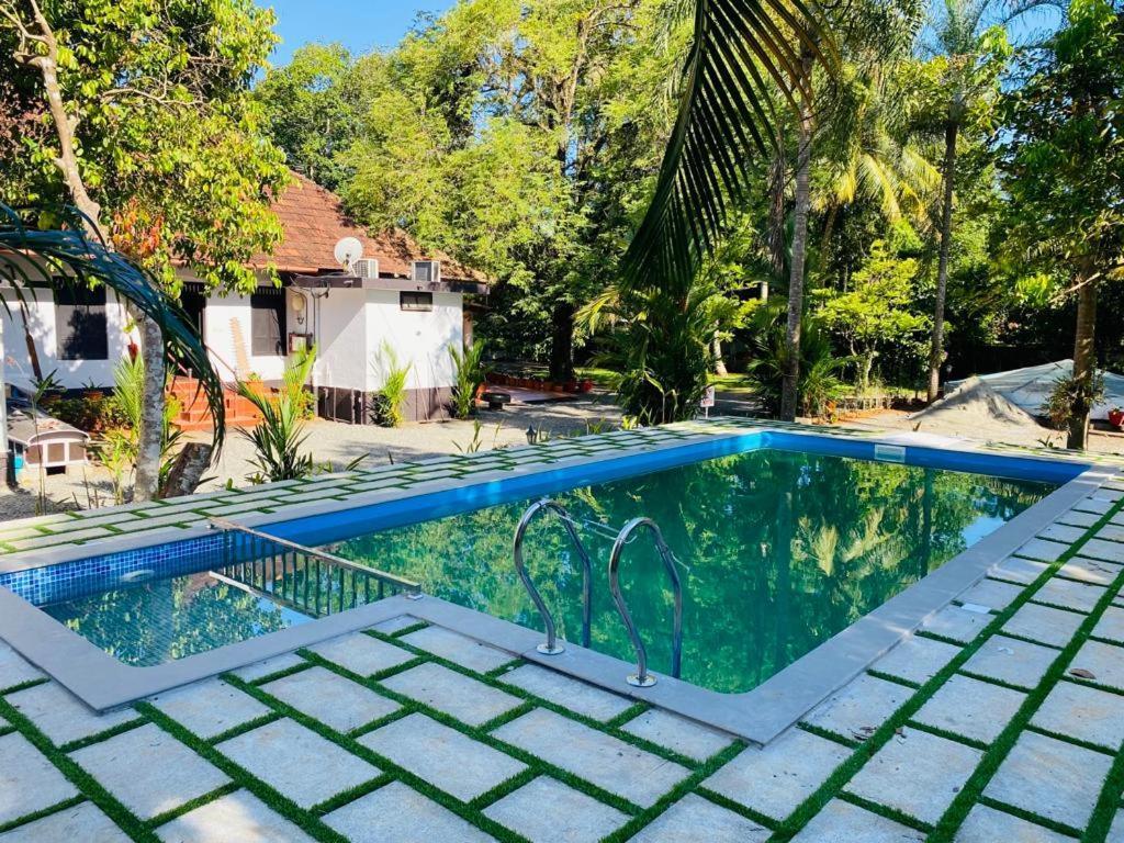Babira Brookside Heritage Resort Kumarakom Extérieur photo