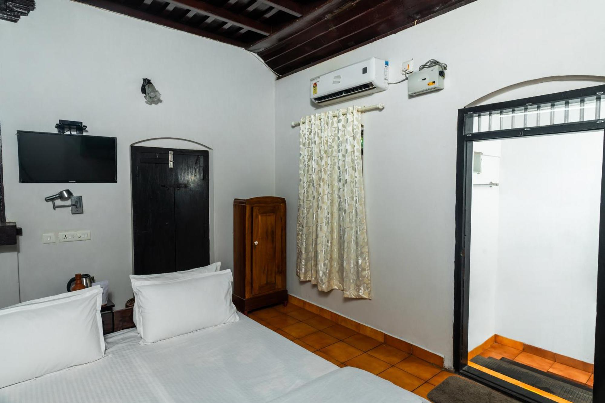 Babira Brookside Heritage Resort Kumarakom Extérieur photo