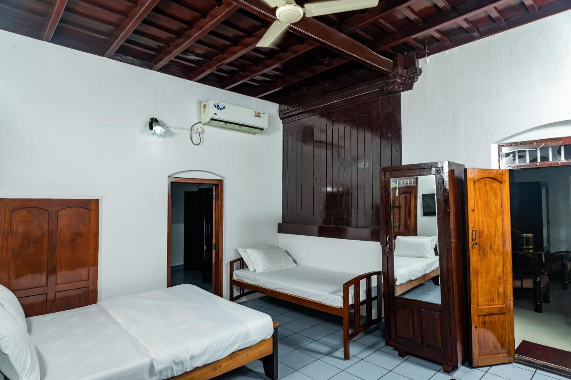 Babira Brookside Heritage Resort Kumarakom Extérieur photo