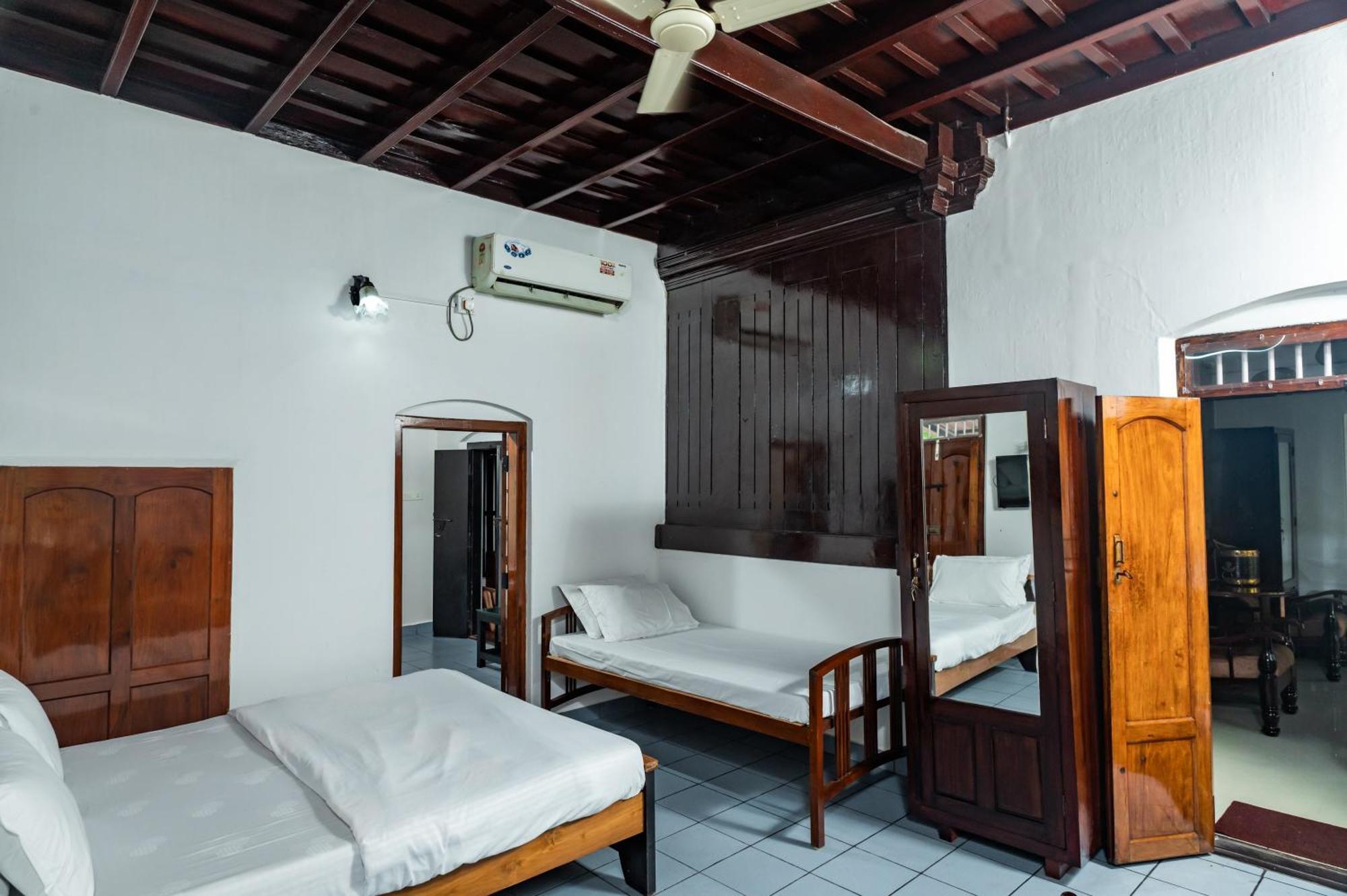 Babira Brookside Heritage Resort Kumarakom Extérieur photo