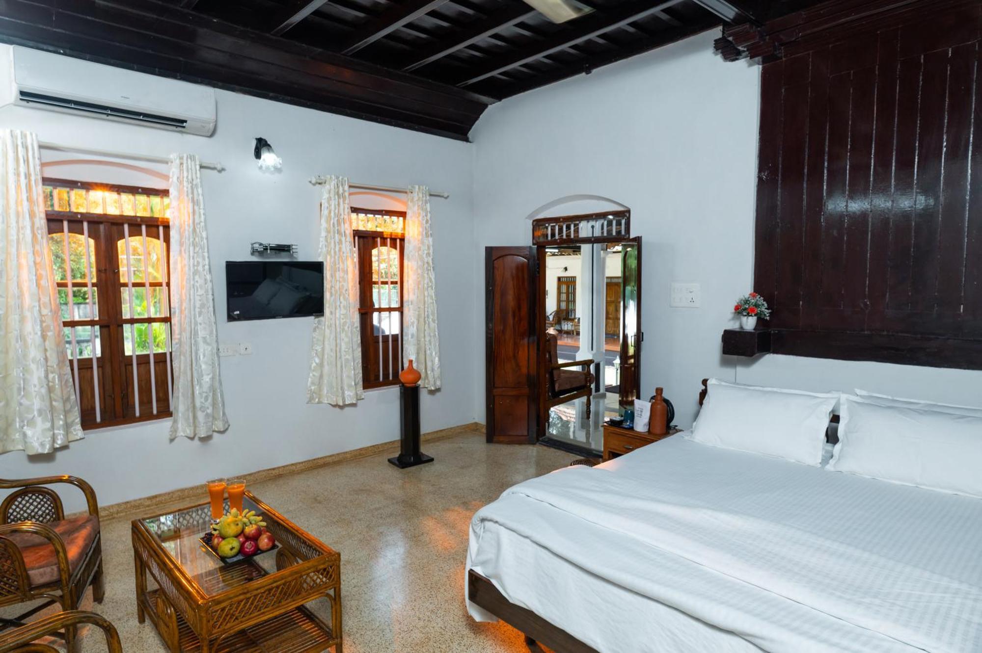 Babira Brookside Heritage Resort Kumarakom Extérieur photo